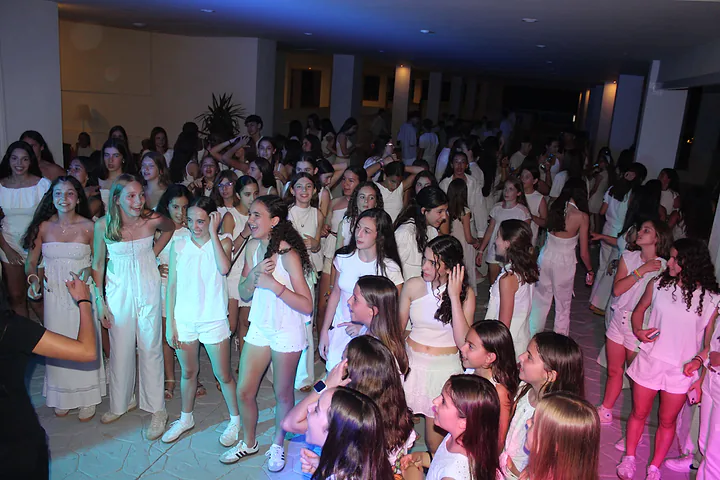 La fiesta en blanco, con todo el torneo vestido de blanco